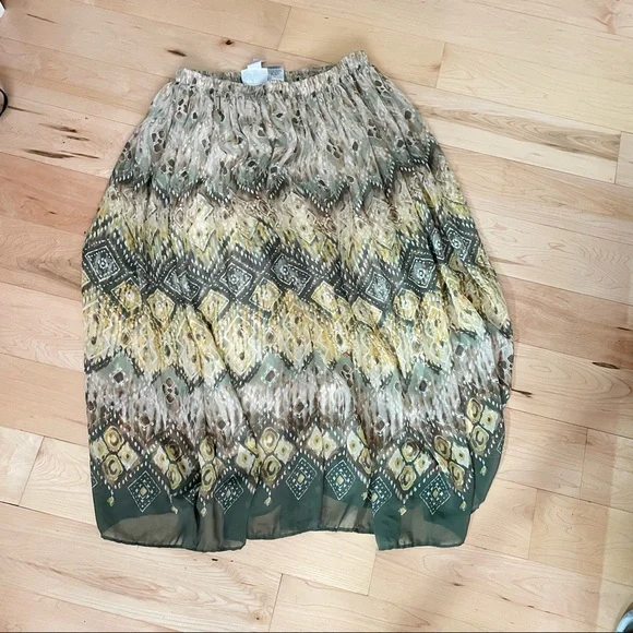 Alfred Dunner Pleated Geo Print Chiffon Skirt Size 14 - Picture 6 of 6